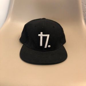 Original Silent Crowd Hat